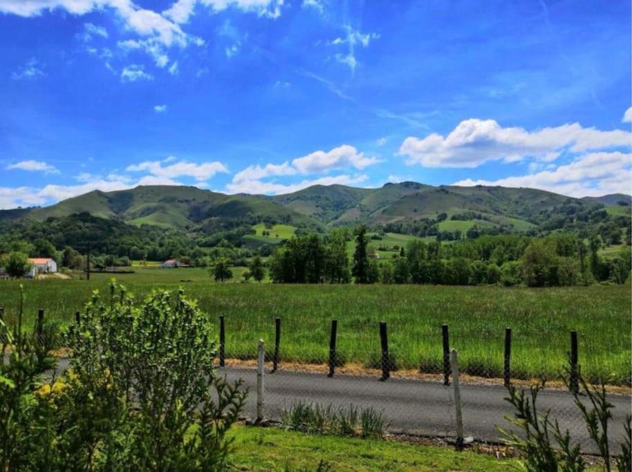 Maison Familiale Pays Basque Ahaxe-Alciette-Bascassan Exterior foto